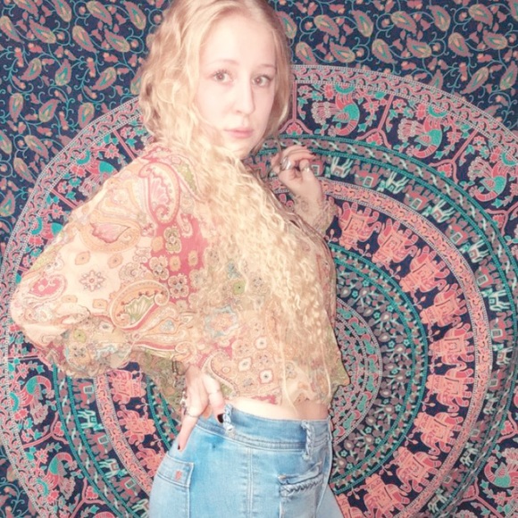 Meet your Posher, Mary O๐ฆ - Picture 8 of 8